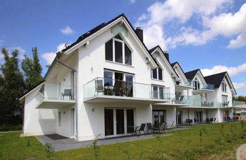Plau am See House | Reihenhaus in Plau am See mit Terrasse und Balkon, cleaning included