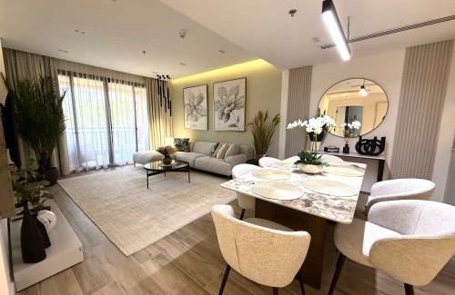 Palm Jumeirah Apartment | Reimagined 3BR Apartment in 5-star Resort
