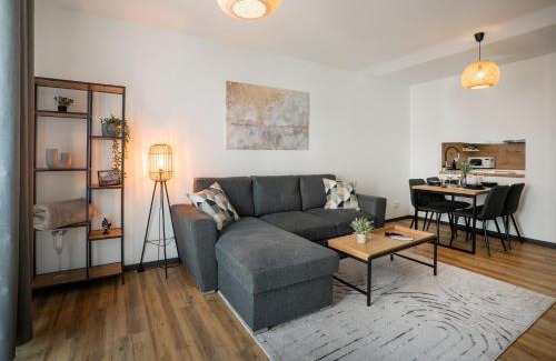 Bad Hersfeld Apartment | REITZ - Apartment I Zentrale Lage I Stellplatz I 55qm I 2 Zimmer I Küche I Bad I Terrasse