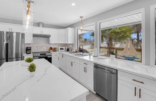 Las Vegas House | Relax and Recharge 15 minutes from the Las vegas Strip in a horse ranch house