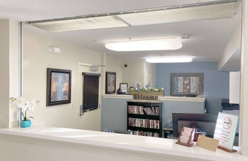 Westchase House | Relax and Recharge! FREE Parking, Pets Allowed, Near Boone Road Park Trail!