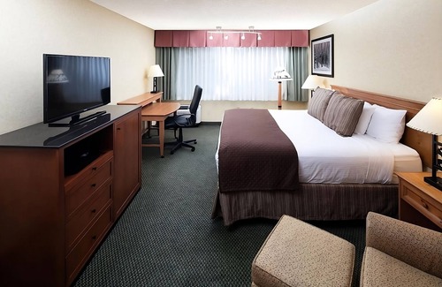 Kalispell Hotel | Relax and Recharge! Swimming Pool, FREE Parking, Pets are Welcome Here!