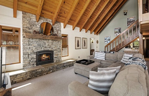 Truckee Cabin | Relax and recharge with picturesque views of Martis Valley, perfect for friends and family!