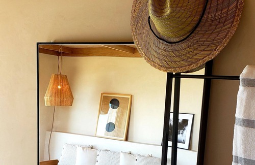 Montauk Hotel | Relax and Rejuvenate in South Edison Beach! Beachfront Hotel with Free Breakfast