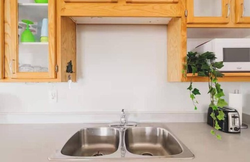 Lambton Shores Cottage | Relax and Unwind at Hideaway Cottages Full