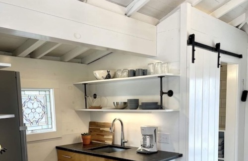 North Truro Cottage | Relax and Unwind at your Private Waterfront Beach Bungalow