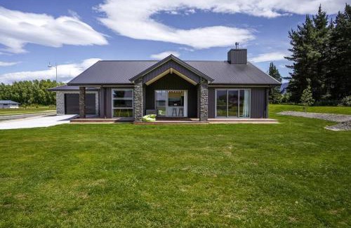 Hanmer Springs House | Relax at William Jones Place