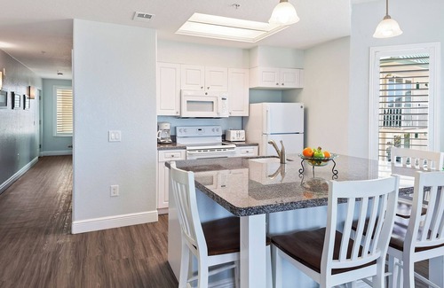 Ormond Beach Hotel | Relax by the Atlantic with Easy Access to Daytona’s Top Sites and Local Dining