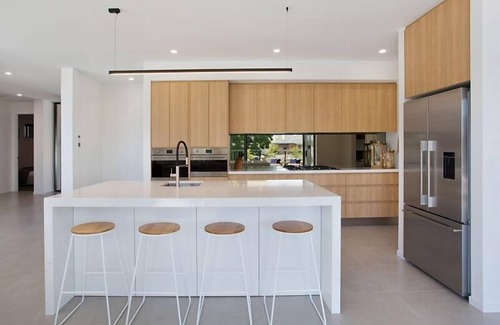 Broadbeach House | Relax, Chill, Enjoy and Luxury all comes in this Property!