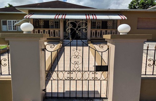 Mammee Bay House | Relax & enjoy Ocho Rios the North Coast of Jamaica