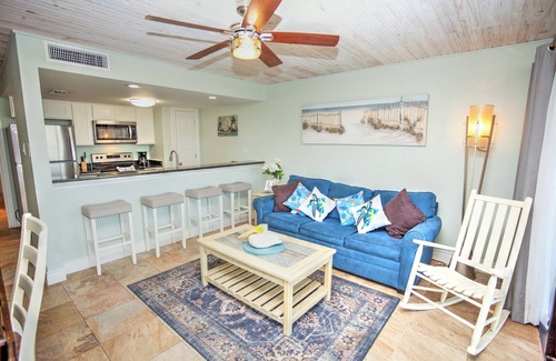 Rockport Condo | Relax, fish, and unwind at The Salty Pelican- your coastal escape at Laguna Reef