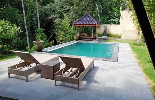 Melayang House | Relax for life, life for relax