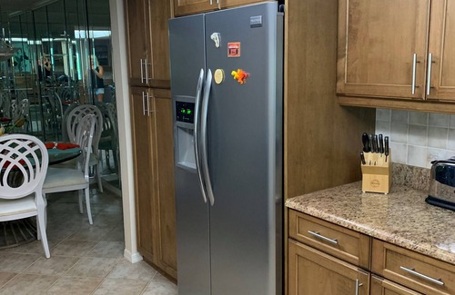 Indian Rocks Beach Condo | Relax have Fun in the Sun! LOWER RATES FOR MAY through DECEMBER 2025