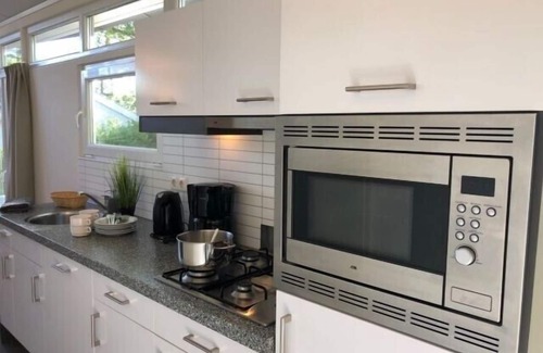 Breskens House | "Relax in Breskens in the Laguna Chalet: vacation with comfort and sea views!"