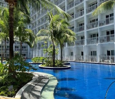 Barangay 76 House | Relax in Pasay Citys Best Kept Secret - Spacious Condo with Garden View