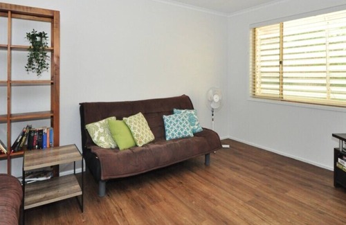 Pottsville House | RELAX - IN THE HEART OF TOWN