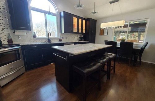 West Jordan House | Relax in the Hot Tub, Sleep in Comfort on a King Bed, Play Pool, Charge Your EV