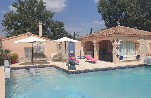 Forcalqueiret Apartment | Relax in this quiet 50 m² F1-type accommodation