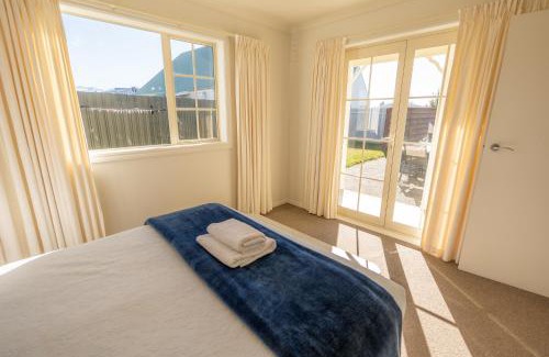 Twizel House | Relax on Rata, Cottage 1