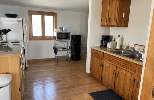 Five Islands Cottage | Relax over looking the quaint Five Islands Harbor in Georgetown Maine