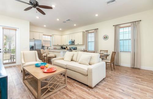 West Kissimmee Cottage | Relax & Reboot - Fantastic Margaritaville Cottage w/Private Hot Tub