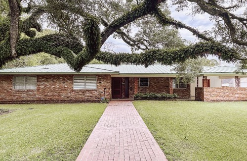 Highlands - Perkins House | Relax & Refresh– Family-Friendly, Ping Pong, Walk to LSU Stadium