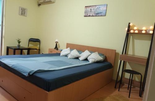 Sector 3 Apartment | Relax Studio Titan