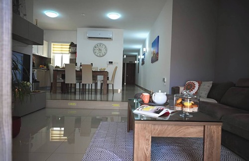 Ta' Pennellu Condo | Relax with the whole family at this peaceful place to stay