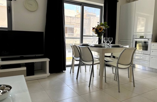 Għadira Apartment | Relax with the whole family at this peaceful place to stay