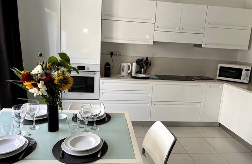 Għadira Apartment | Relax with the whole family at this peaceful place to stay