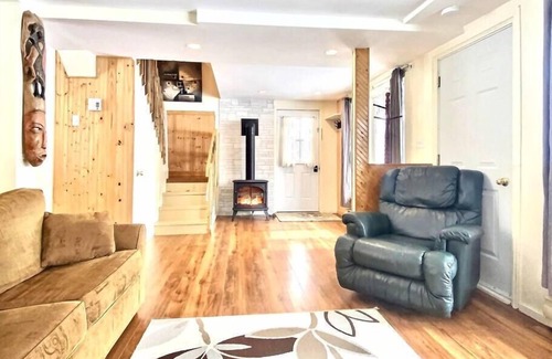 Mauricie House | Relaxation between Mountains and Lakes