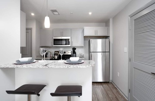 Sherwood Park Apartment | 💗 Relaxed & COZY Vibes💢LOCATION is everything Minutes away from your FAVORITES