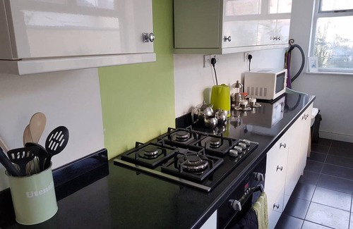 Guisborough House | Relaxing 2-bed House Guisborough - Sofabed Option