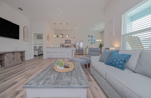 Rockport Cottage | Relaxing 3BR Rockport Stay - Pool Access, Boat-Friendly, Perfect Location