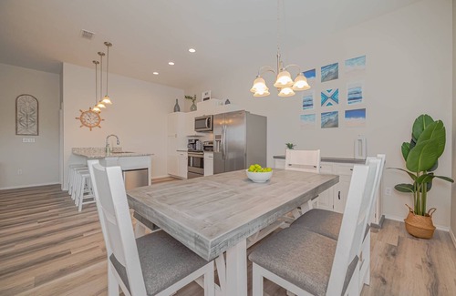 Rockport Cottage | Relaxing 3BR Rockport Stay - Pool Access, Boat-Friendly, Perfect Location