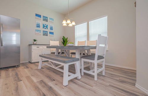 Rockport Cottage | Relaxing 3BR Rockport Stay - Pool Access, Boat-Friendly, Perfect Location