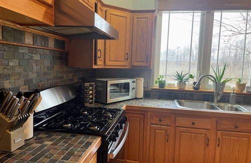 Buchanan House | Relaxing 4-BR w/hot-tub, marsh, nature trail; wineries