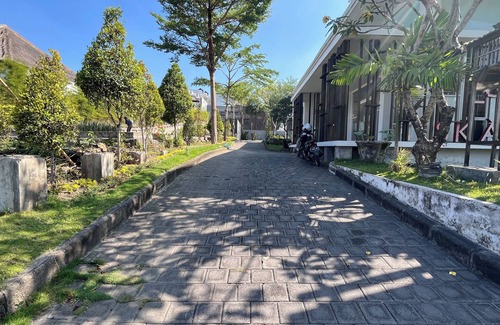 By Pass Ngurah Rai Apartment | Relaxing And Stylish Studio (No Kitchen) Apartment At Skales Residence Nusa Dua Bali