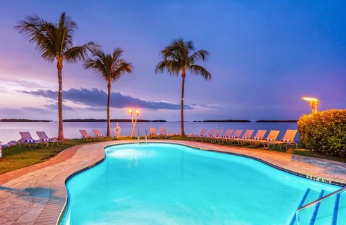Islamorada Villa | Relaxing Bay Front Villa Ideal For Romantic Couple Beach Getaway | Free Park