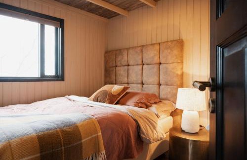 Selfoss Cabin | Relaxing cabin with a hot tub and sauna in south coast of Iceland