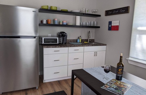 Wimberley Cottage | Relaxing Cottage with 3-bedrooms on 4-acres