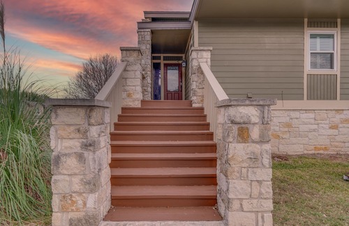Point Venture House | Relaxing & Cozy 3br/2bath vacation house at Lake Travis