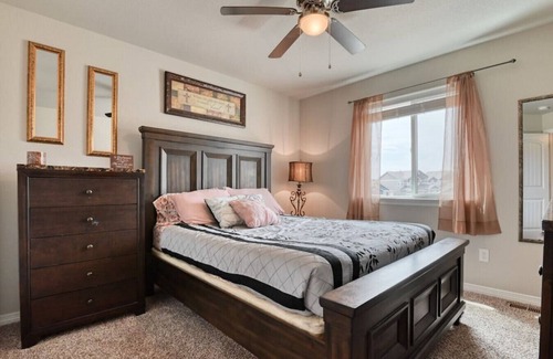Colorado Springs House | Relaxing Family Getaway W/KING BED & Soaking Tub!