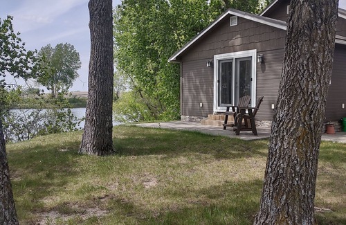 Forest City Cabin | Relaxing Getaway