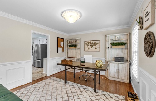 High Point House | Relaxing Getaway w/Salt Pool,HotTub,Fire Pit, Foosball. Private Luxury/HPU