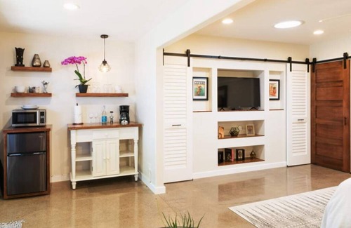 Makawao Apartment | Relaxing Hawaiian Suite for a Romantic Getaway in the Upcountry of Maui!