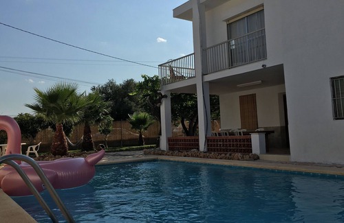 Vinaros Ski Chalet | Relaxing independent villa with pool