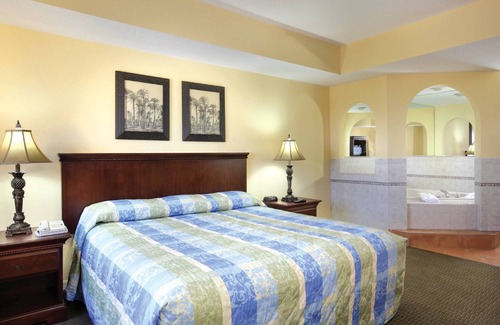 Pompano Beach Resort | Relaxing Intracoastal Waterway Cruises!