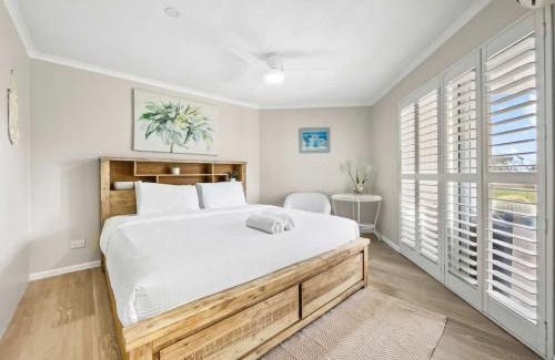 Buddina Apartment | Relaxing Ocean Views Beachside at Buddina