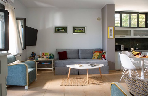 Gazi House | Relaxing place in the countryside, with a lovely pool and garden!